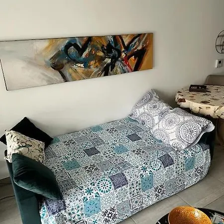 Proche Du Centre Avec Grande Terrasse